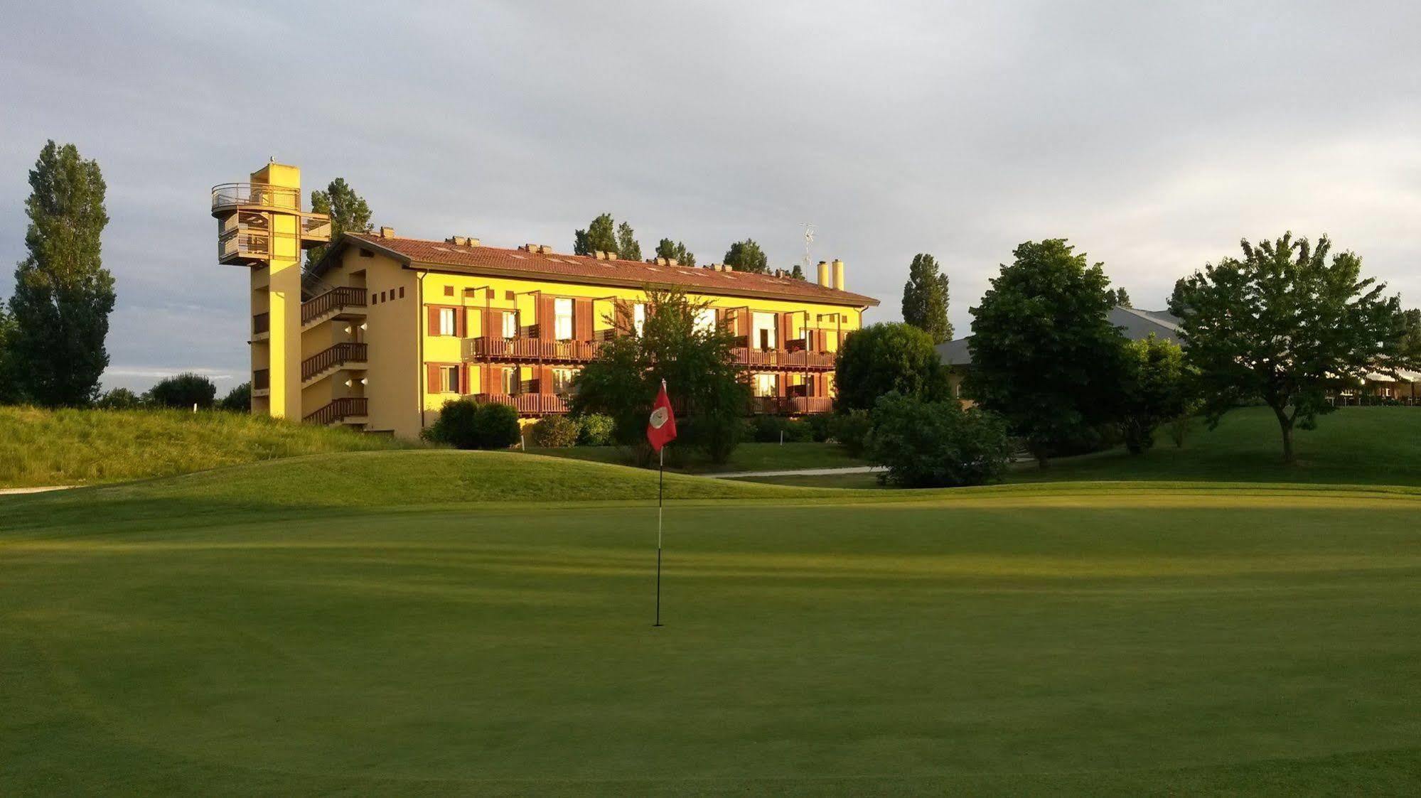Hotel Golf Inn Lignano Sabbiadoro Dış mekan fotoğraf