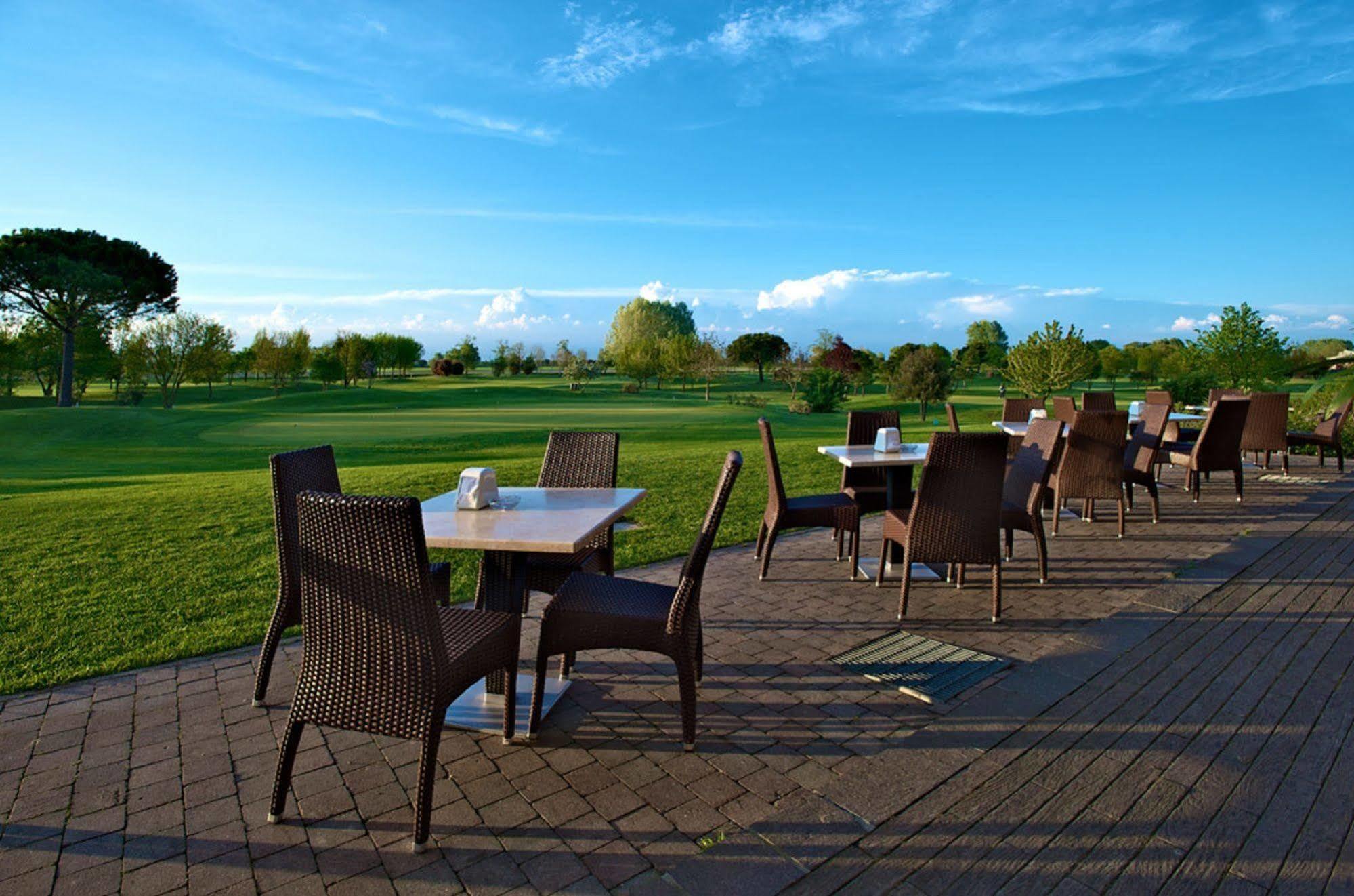Hotel Golf Inn Lignano Sabbiadoro Dış mekan fotoğraf