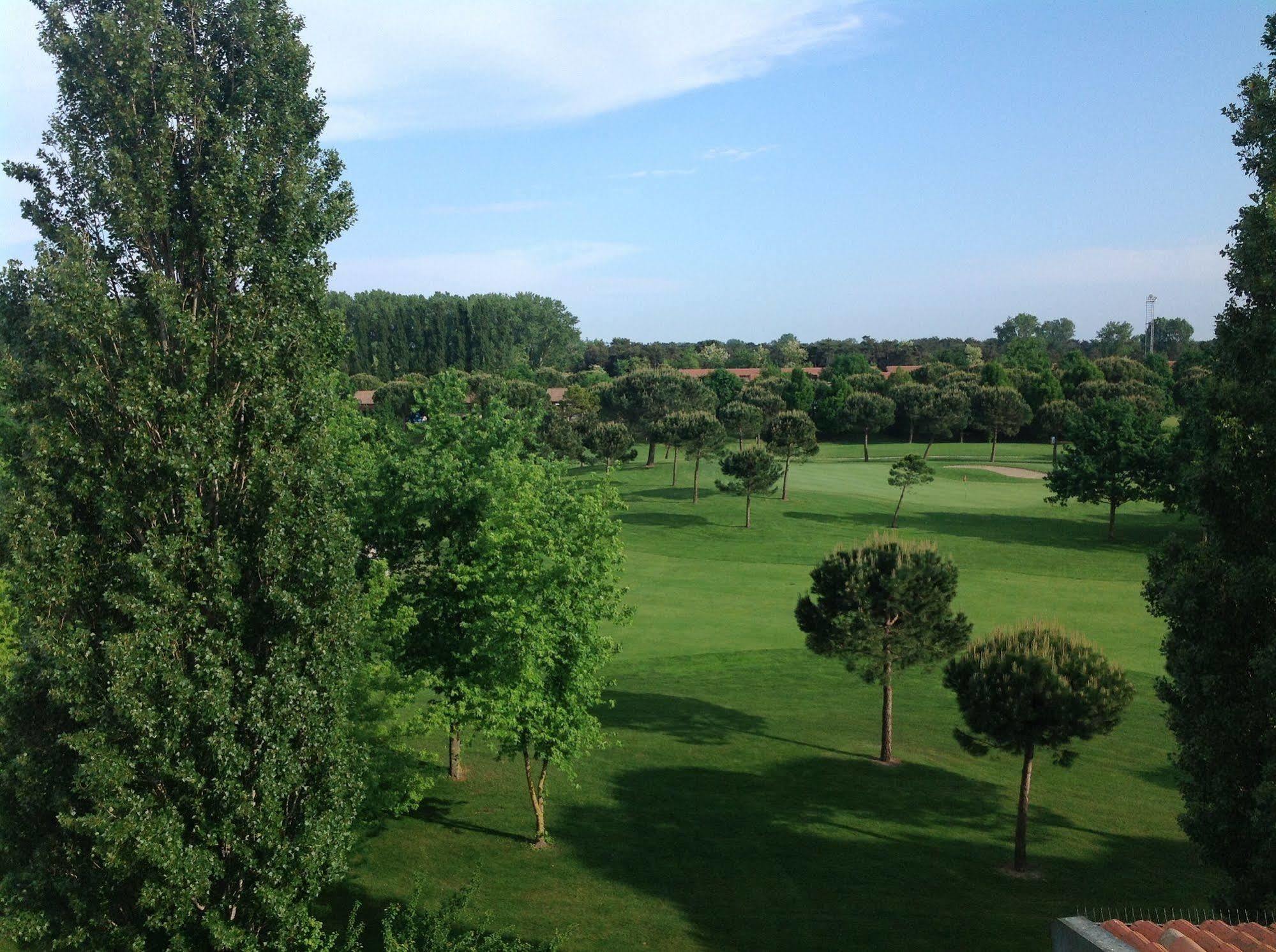 Hotel Golf Inn Lignano Sabbiadoro Dış mekan fotoğraf